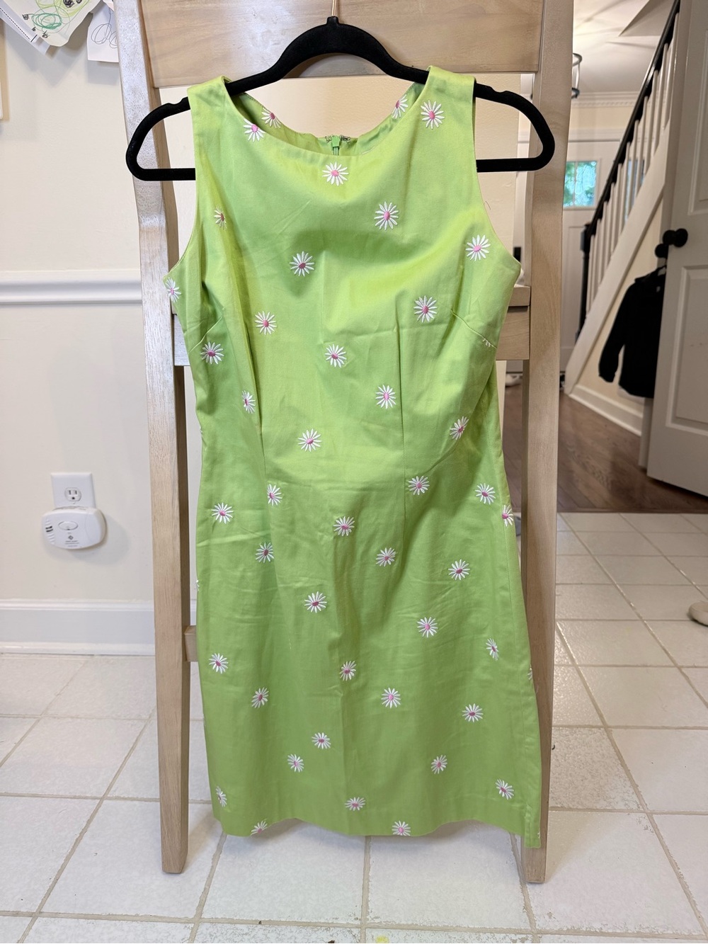 Amanda Smith Lime Green Daisy Print Sleeveless Dress